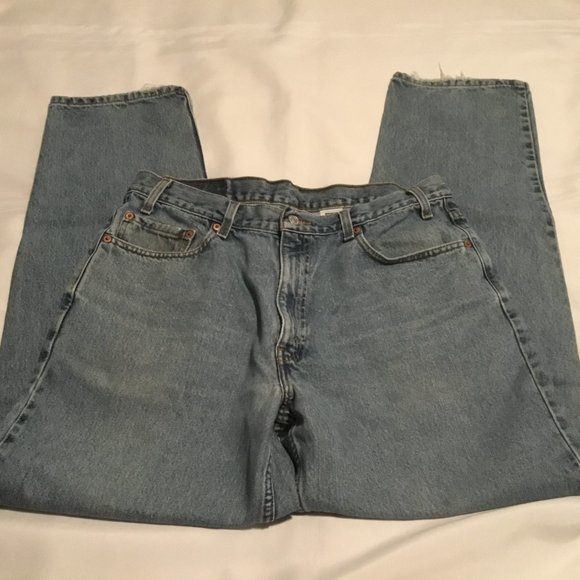 Levi's 550 Men's Relaxed Fit Blue Jeans Size 36x32 GUC - Picture 3 of 7